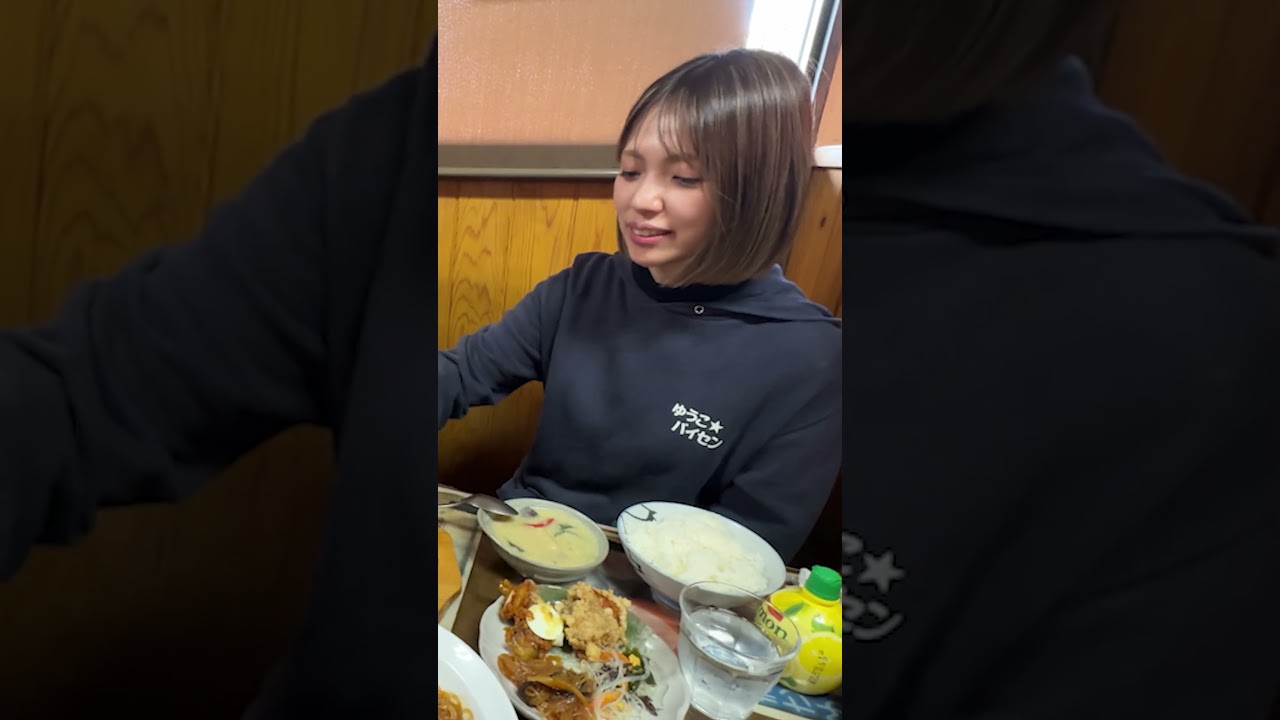 I am your SENPAI! Gyaru cooks and runs busy Japanese Restaurant