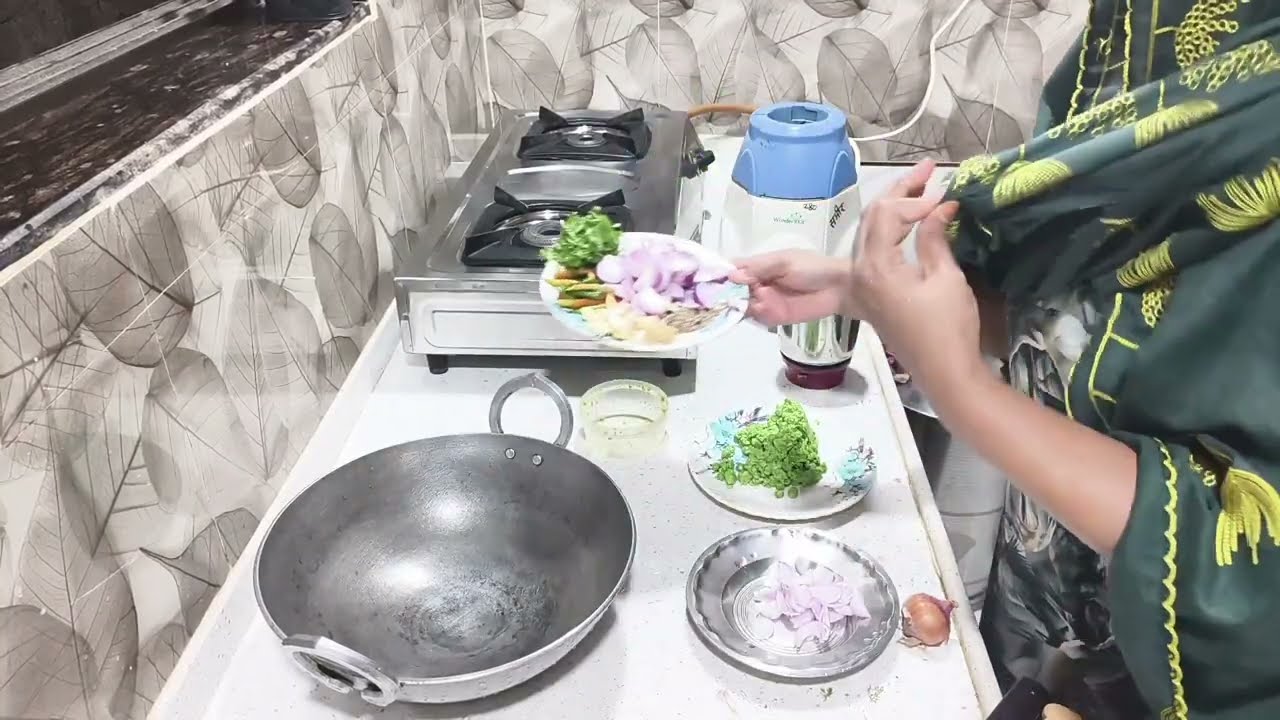 First vlog नए साल का “आज मैंने आप सभी के साथ आज का पूरा दिन शेयर किया है 💕housegirllife