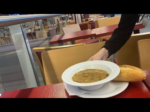 ვარშავის აეროპორტში.. ,,ჟურეკი\"