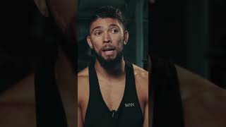 Джонни Уокер поделился мнением о чемпионе UFC в полутяжелом весе, дагестанца Магомеде Анкалаеве.