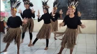 Tari daerah dari  Papua YAMKO RAMBE YAMKO