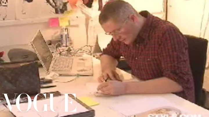 Giles Deacon Shows Off His Sketchbook