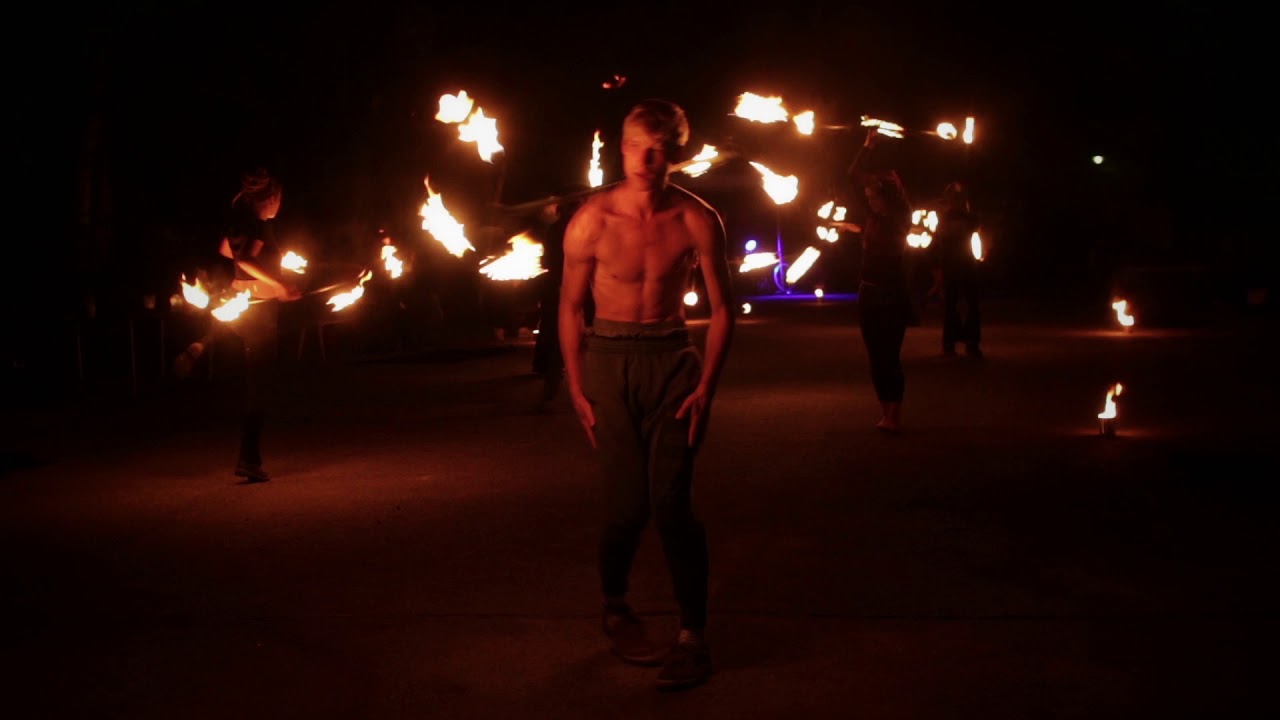 Fire and Flow - Max Carlos Kopp - Dragon Staff