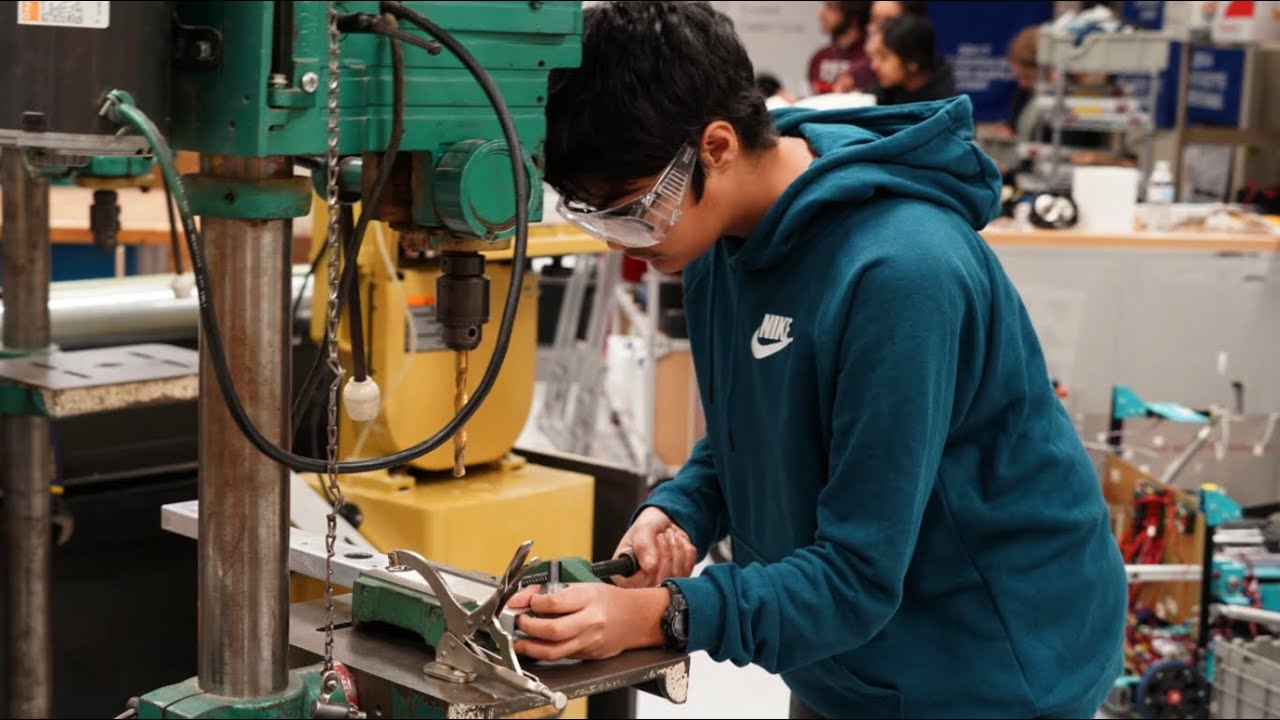 Build Vlogs 2023 | Weeks 1 & 2 | Chantilly Robotics 612