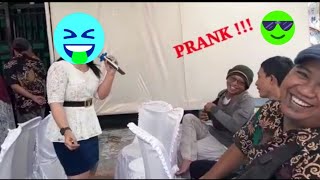 prank sawer biduan...