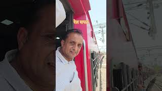 #yehbheegaSama #trainjourney #indianrailways #travelreels #windowsseat #rainonwindow #sadreels