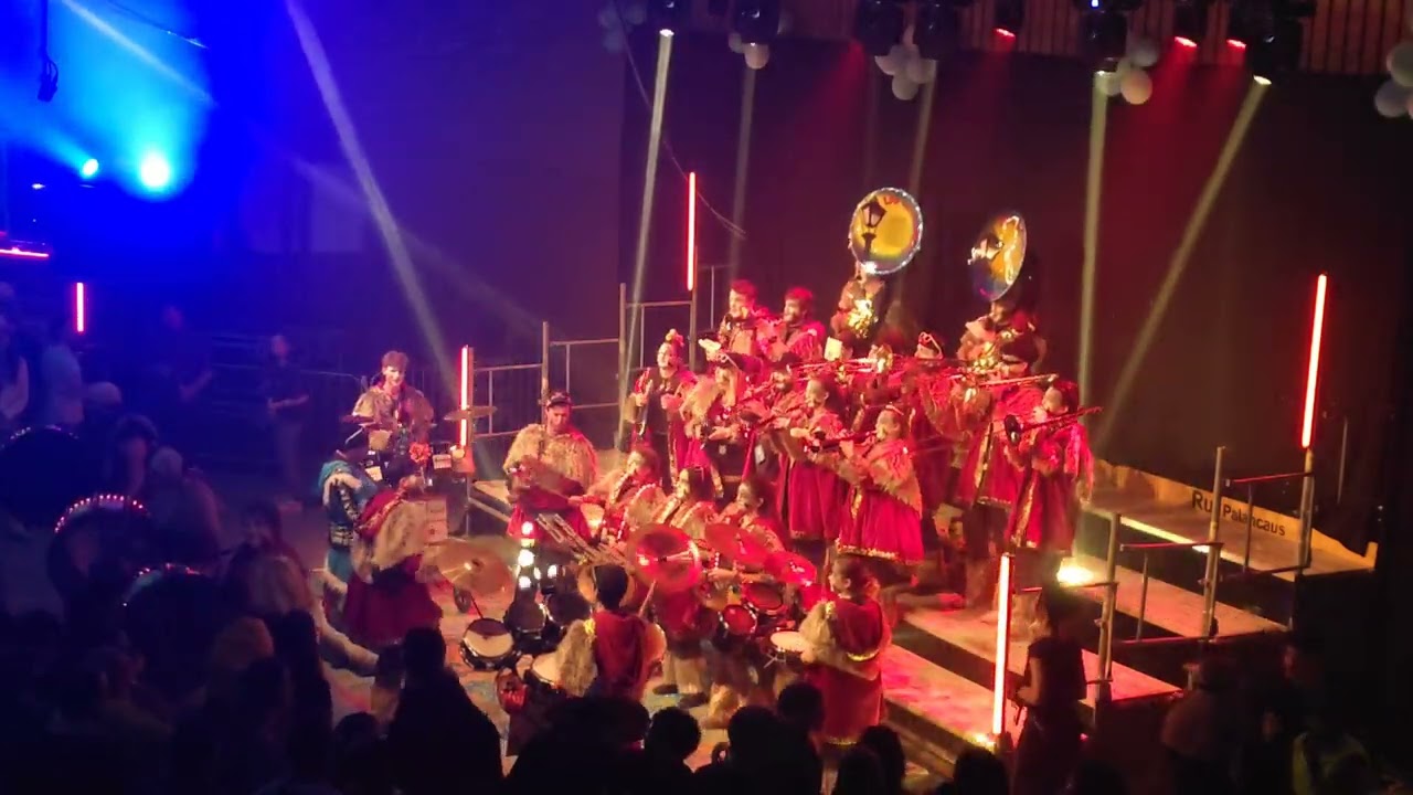 Las Latiarnas da Danis Tavanasa