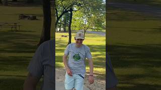 Griff loves seeing a Dalton tree hit 😂 #discgolf full Berg battle on our channel