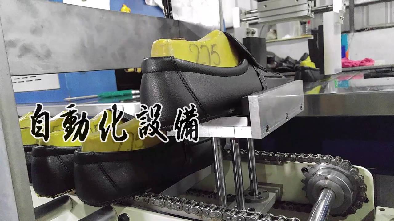 自動化上膠 - YouTube