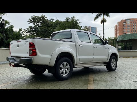 TOYOTA HILUX MOTOR