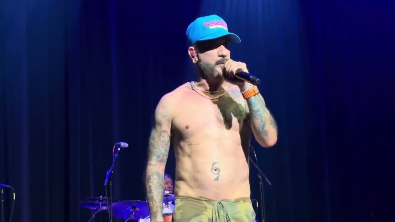 “Digital Get Down/No Strings Attached” AJ McLean & Joey Fatone-A Legendary Night-St. Louis 6/13/24