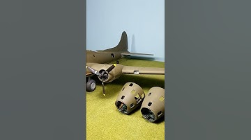 1/32 HK MODELS B-17 E/F FLYING FORTRESS