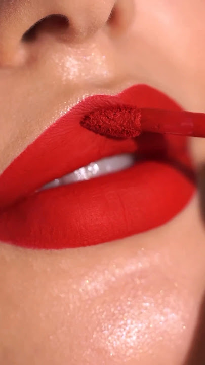 The perfect red lipstick for a classic holiday makeup look ❤️💋 Fenty Beauty Icon Velvet Lipstick
