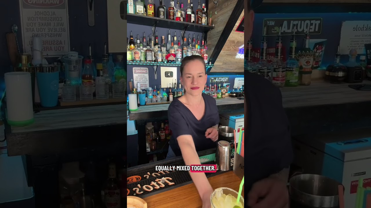 5 Ways Bartenders Make a Margarita (Which One Are You Getting?) #bartendingtutorial 