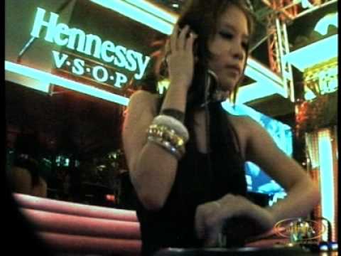 Hennessy Artistry Mix Master Winner - DJ Joanne La...