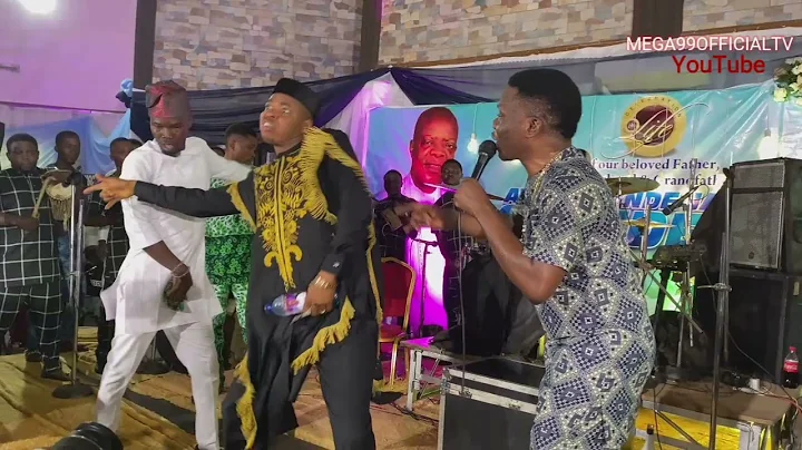 Mega 99, Woli Agba and Ijebu rocking it on stage.
