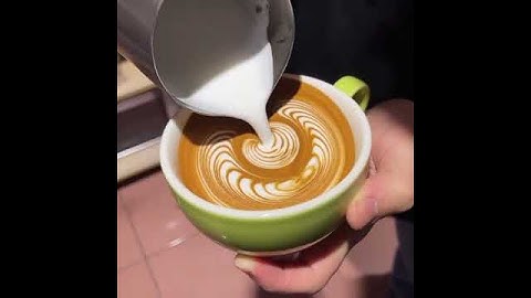 Latte Art ▪︎ Wing Tulip
