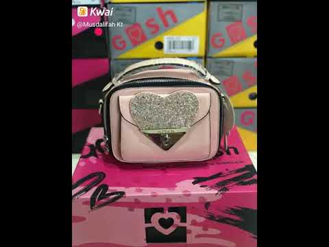 TAS FASHION WANITA TAS WANITA merupakan salah satu produk fashion yang berguna ketika beraktivitas d. 