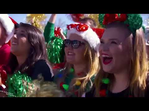 Ariana Grande Focus Live At The Disney Christmas Parade 2015 