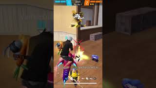 Nhưng pha cân 4 nhanh gọn lẹ #freefire #freefireshorts #garenafreefire #ff #highlights