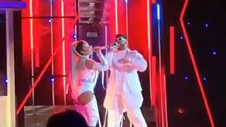 Anuel AA & Karol G - Secreto (En Vivo) Premios Billboard 2019