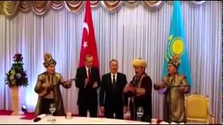 Erdoğana Canlı Dombra Sürprizi