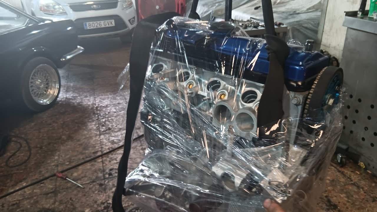 terminamos el motor 1.6 preparación de serafín de iznallo .Peugeot 106 rallyes preparación gorda