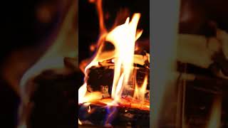 4K Ultra HD Relaxing Fireplace – Cozy Crackling Fire Sounds for Stress Relief,