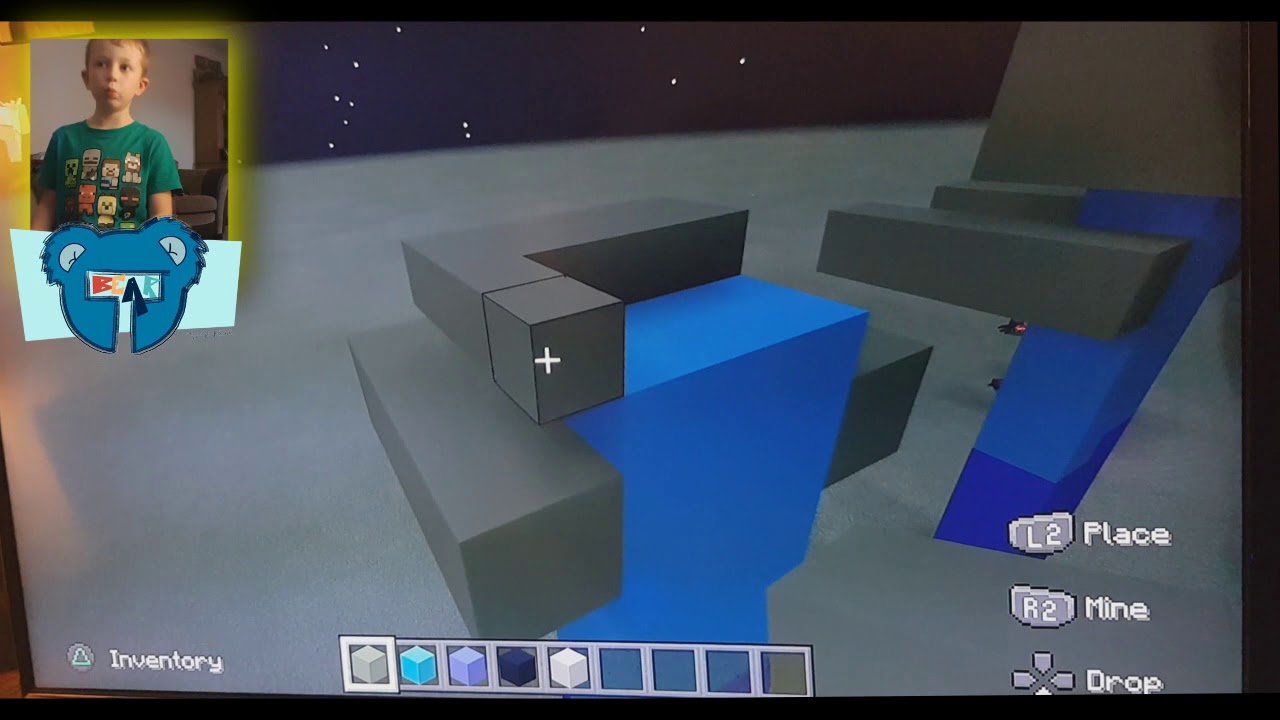 Minecraft Tutorial: How to build a Zombie Statue with Tyler Bear