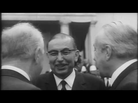 Fransa Cumhurbaşkanı Charles de Gaulle Galatasaray Lisesi'nde!