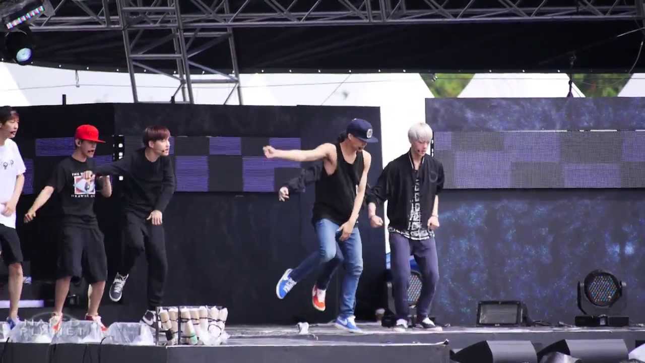 130914 Incheon Sky Festival - EXO-K - 으르렁 (Growl) Rehearsal