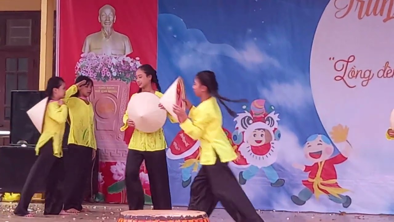 MÚA VIỆT NAM TÔI - CHI ĐỘI THÔN ĐỌI NHÌ