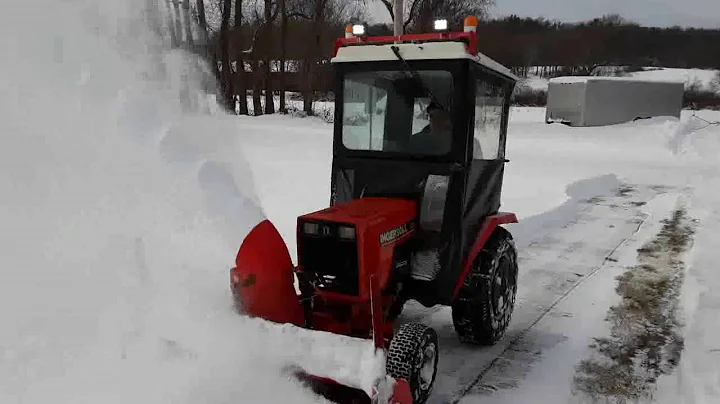 12/17/20 Ingersoll 4020PS Snowblowing