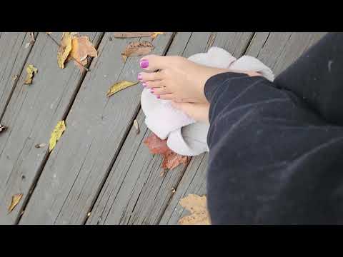 Barefoot & Slipper Dangle