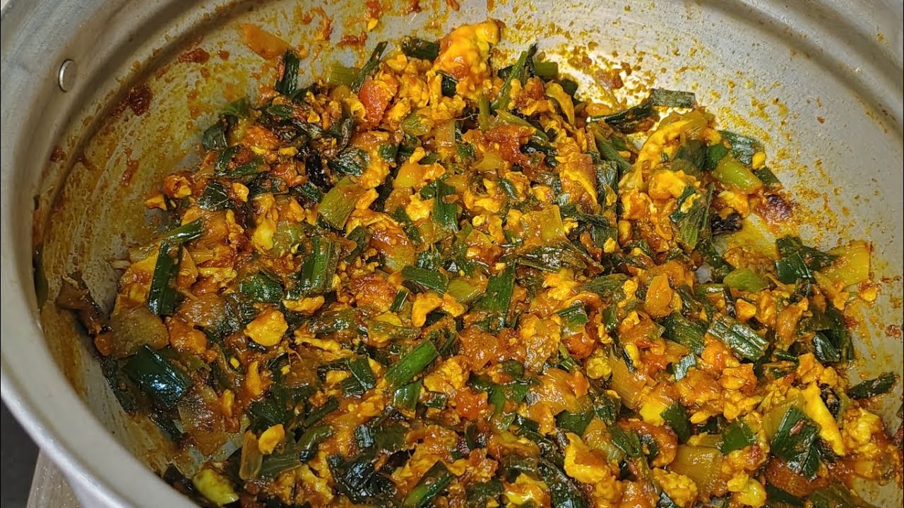 Egg Spring Onion Curry Recipe | Easy Egg Curry with Green Onions | Quick Indian Egg Masala