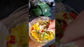Avocado dip with tortilla chips