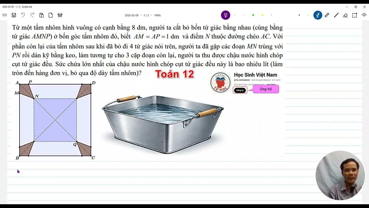 Từ một tấm nhôm hình vuông có cạnh bằng 8 dm, người ta cắt bỏ bốn tứ giác bằng nhau ở bốn góc