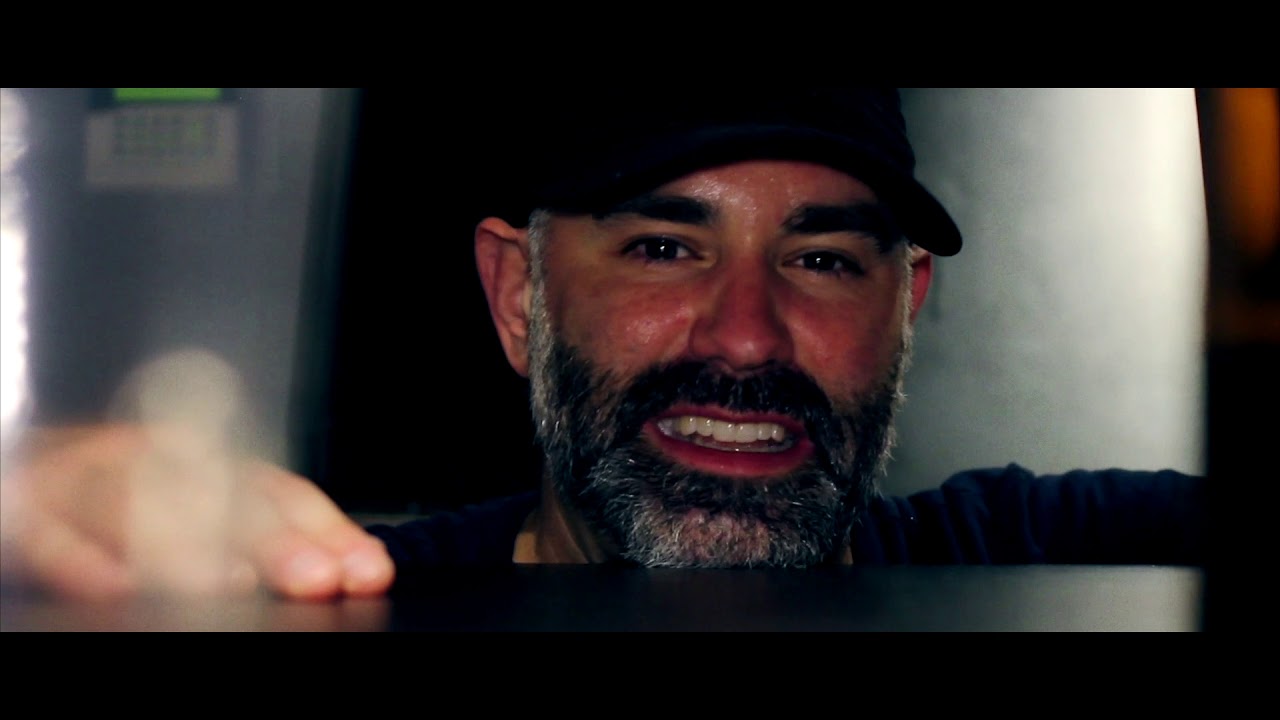 Guarda "DO IT ANYWAY" - Seez Mics [official video] su YouTube