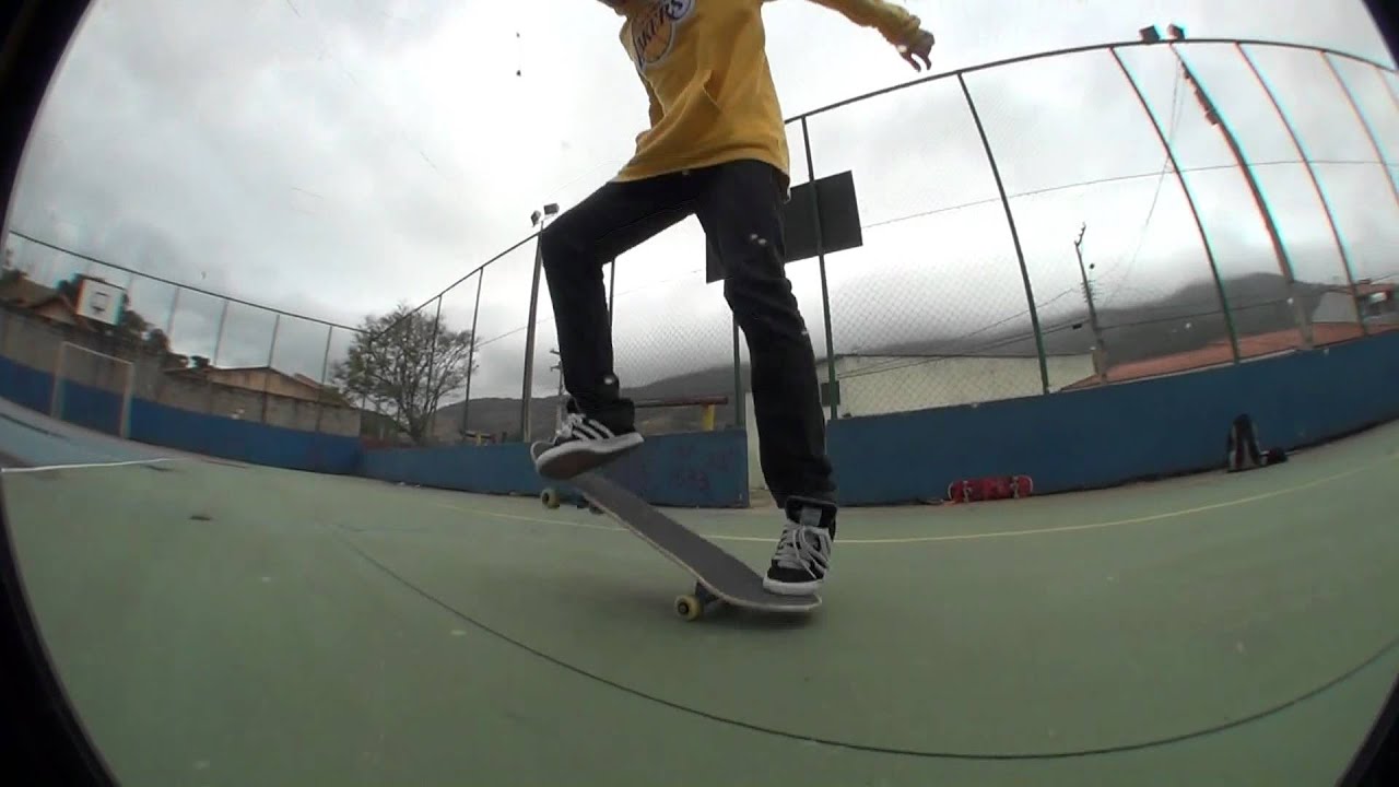 ALRIGHTHDMOV - RENATO POKA TRICKS
