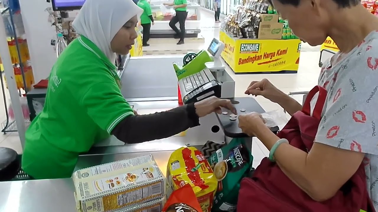 Ipoh, grocery shopping trip, food chain supply is structured,stable price,good competition,Grab ride