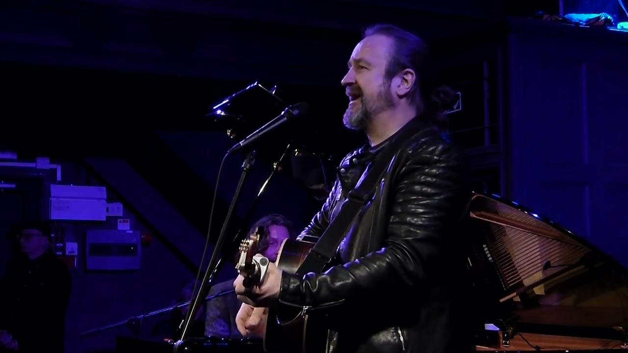 Wilson & Wakeman - Let Me Down Slowly - Acapela, Cardiff - 2nd March 2023