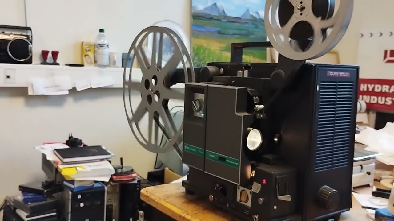 Test of a Bell & Howell TQII 1658 16mm Film Projector - YouTube