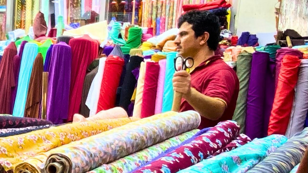 سوق القماش في الإمارات - الاسواق الشعبية في الإمارات