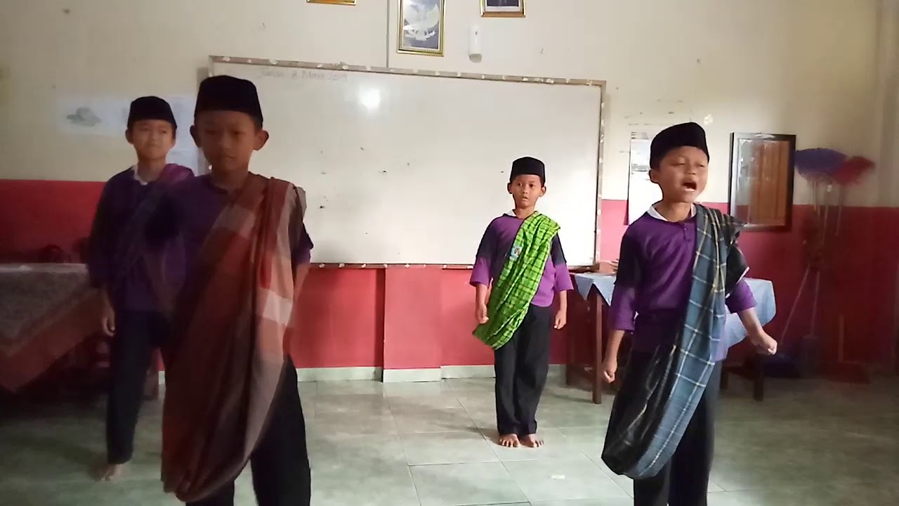 Mana dimana anak kambing saya - YouTube