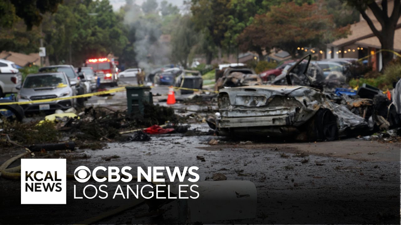Investigation into deadly San Diego plane crash continues - YouTube