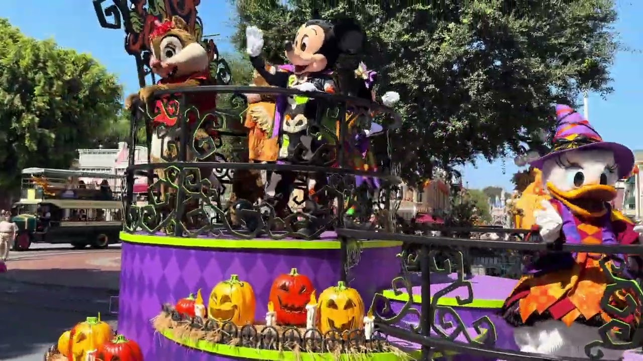 2024 Mickey and Friends Halloween Cavalcade at Disneyland