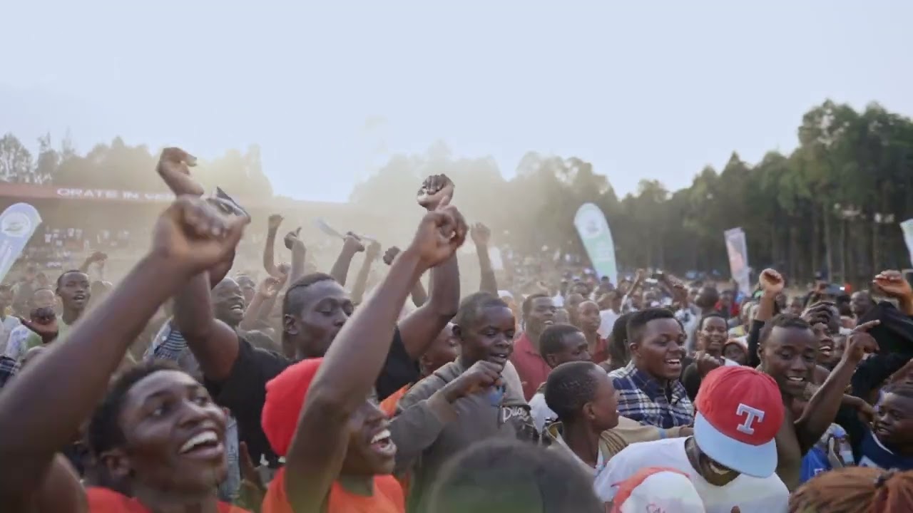 Ibihe bitazibagirana kuri ERIC SENDERI muri Burera na Muhanga yishimira imyaka 20 mu muziki