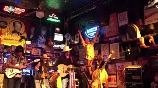 Drummer Falls Out Window!!! Nashville, Robert's Western World