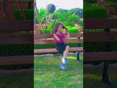 عيونا وشفافا وشامه عاخدها