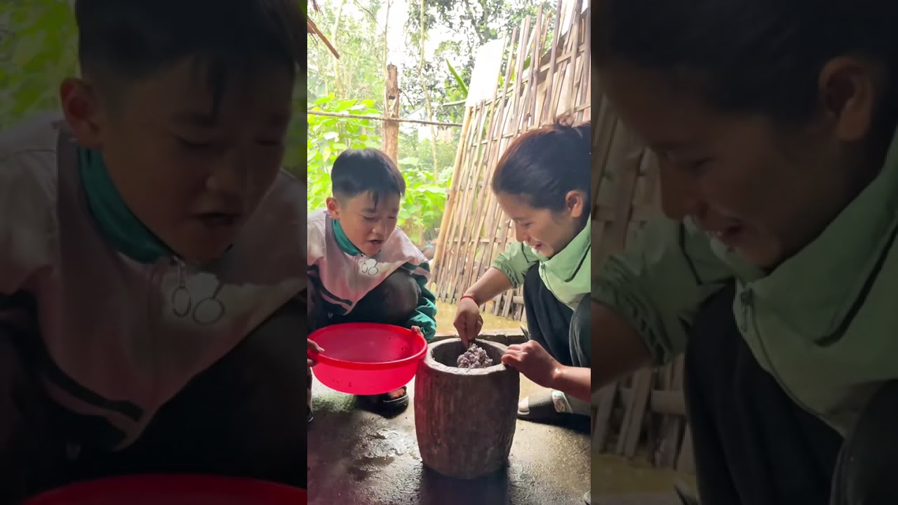 Cùng hai mẹ con con làm một loại bánh từ ngô nhé | Cuộc  sống trẻ em miền núi #food #ngo #shorts